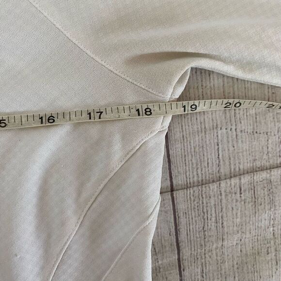 Under Armour Women M Heatgear 1/4 Zip Textured Mock Neck Longsleeve Pullover Top - Picture 13 of 15